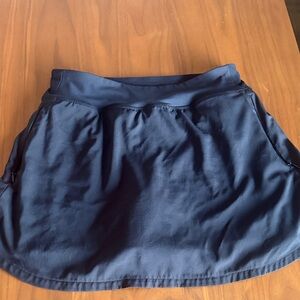Old Navy Black Athletic Skort with Pockets. Size Medium